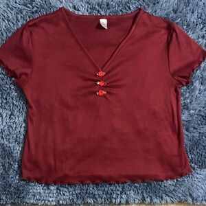 Women’s Burgundy V-Neck Short Sleeve Top with Floral Accents